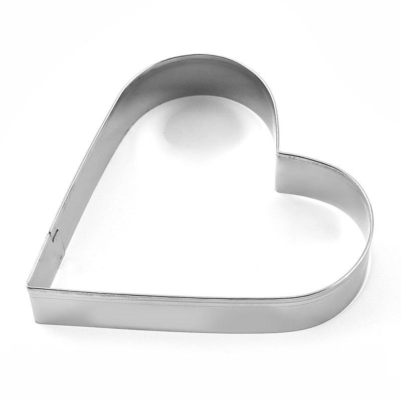 5Pcs/Set Heart Shape Cookie Cutter Mold New Year Decoration Cake Biscuit Baking Tools Christmas Cookie Moulds Kitchen Tools Heart Shaped Cookie Cutters Stainless Steel Biscuit Pastry Cutters Stevvex