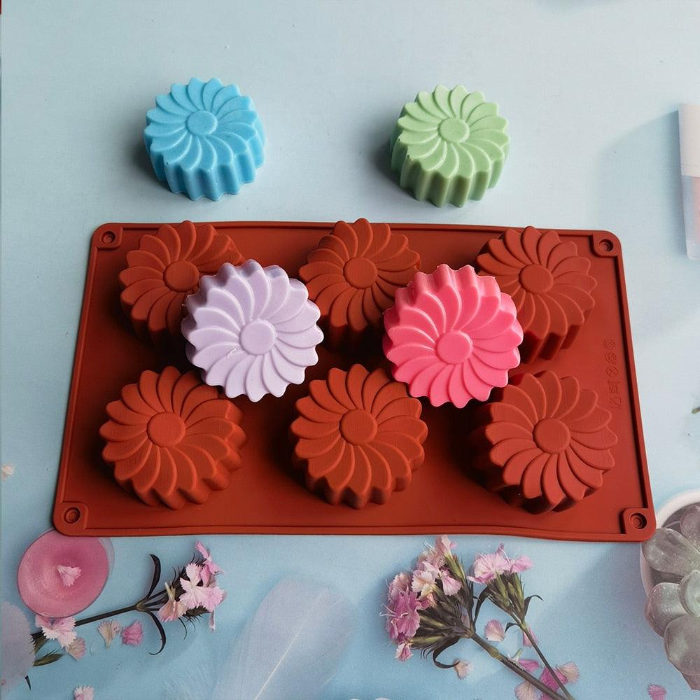 6 Holes Flower Shaped Silicone Mold Sunflower Flower Form Fondant Molds Handmade Soap Baking Crafts Cake Mould Decoration Tools Silicone Flower Shape Soap Molds Stevvex