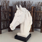 Entrance resin horse head decoration Lootquake LLC
