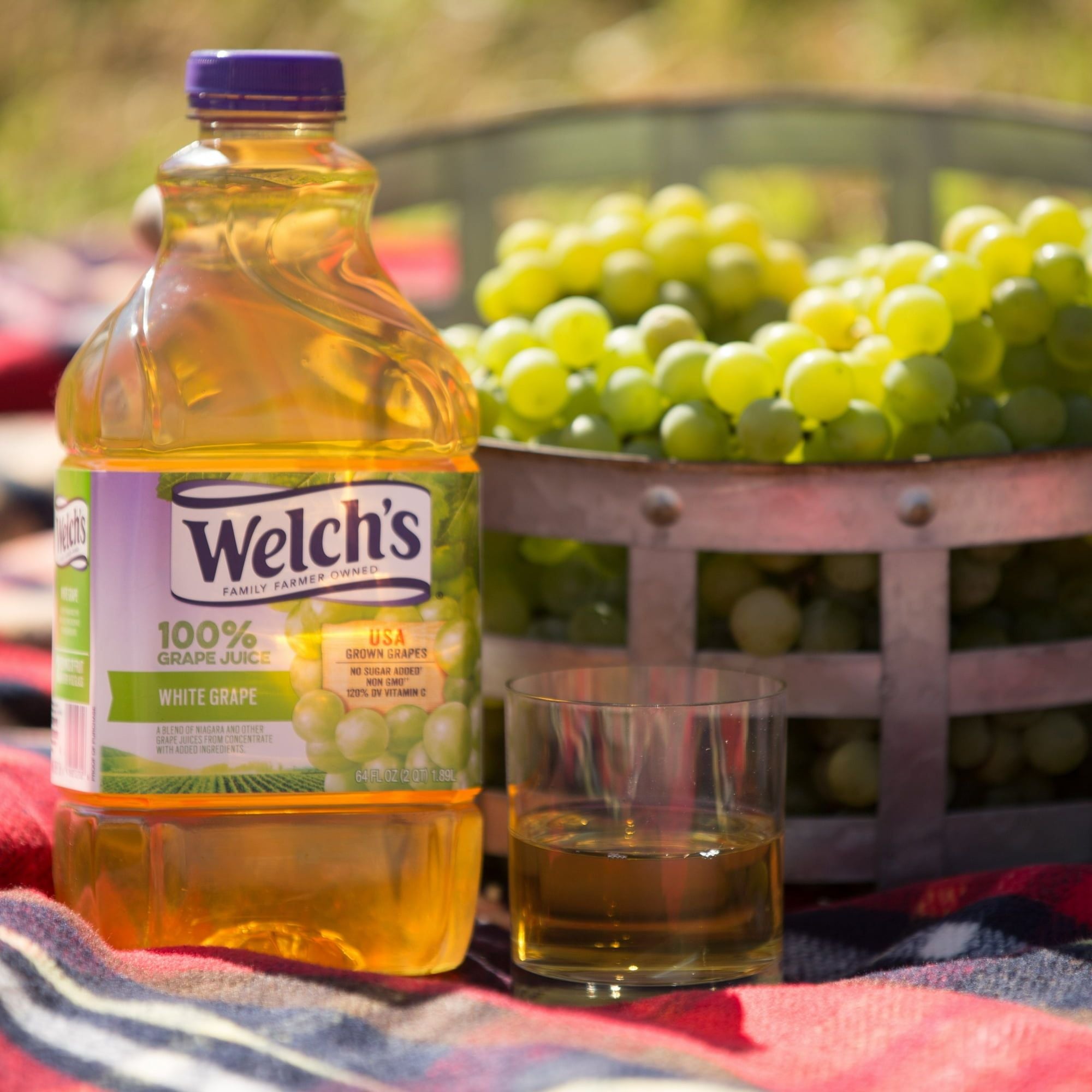 Welch's 100% White Grape Juice, 64 fl oz Bottle EasyOptionXY LLC