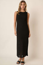 Side Slit Round Neck Sleeveless Dress – Elegant and Versatile Sleeveless Dress with Sophisticated Side Slit Detail For Any Occasion Stevvex