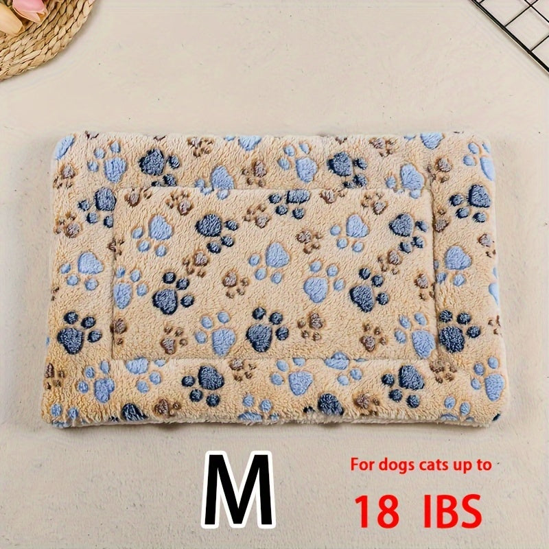 All-Season Dirt-Resistant Rectangular Pet Blanket - Comfortable Dog Paw Heart Print Pet Bed, 1pc Lootquake LLC