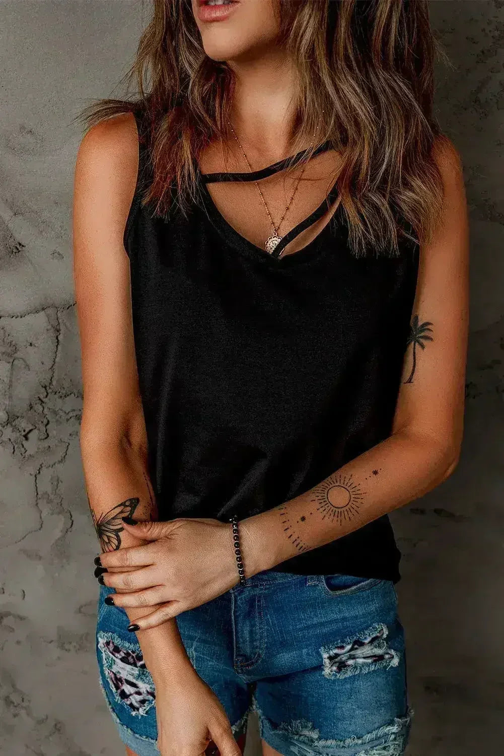 Black Strappy Hollow-out Neck Tank Top - SJB-DIAMOND ELITES