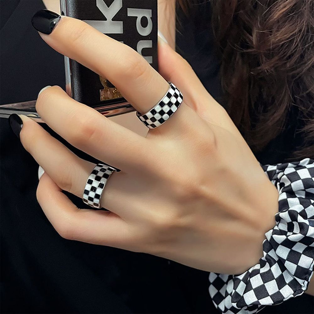 Vintage Grid Enamel Drip Oil Ring Pi-Mart