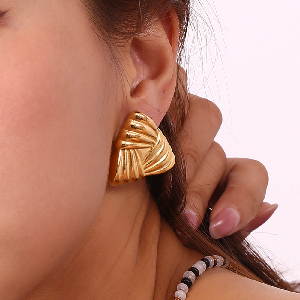 18K Gold Triangular Stud Earrings Ins Fashion Niche Style Retro Earrings For Women Jewelry Pi-Mart