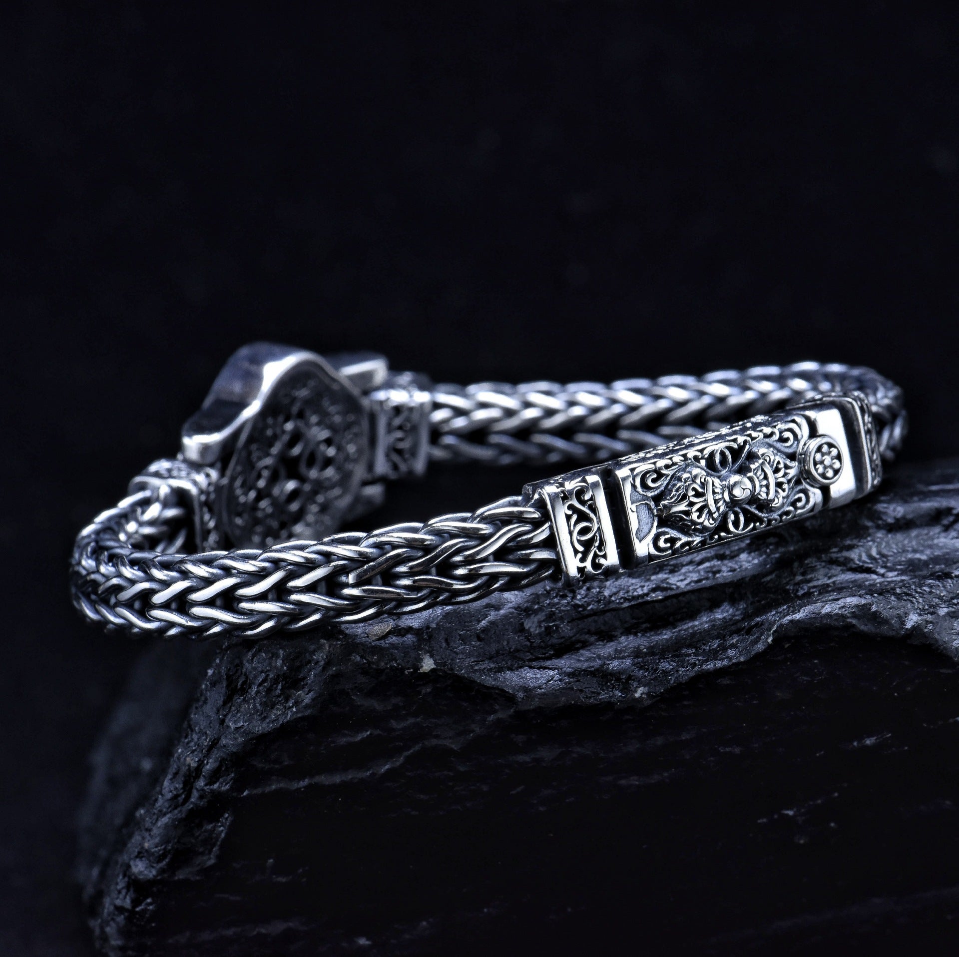 S925 Sterling Silver Vintage Hand-woven Domineering Lion Bracelet Ethnic Style Pi-Mart