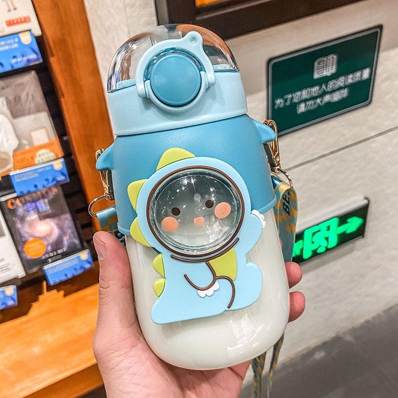 700ml Kids Water Bottle for School Boys Girl Cup With Straw BPA Free Cute Cartoon Leakproof Mug Portable Travel Drinking Water Bottle with Strap and Stickers Portable Leakproof BPA-Free Drinking Bottle for Girls School Outdoor Sports Travel Stevvex