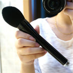 Single Wooden Handle Loose Powder Brush Pi-Mart