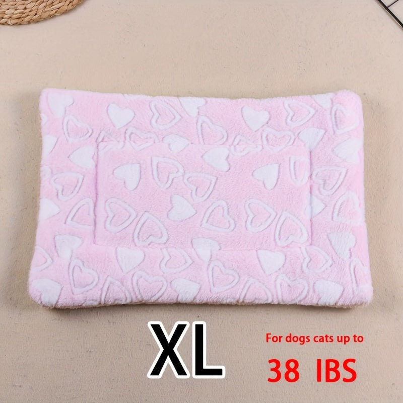 All-Season Dirt-Resistant Rectangular Pet Blanket - Comfortable Dog Paw Heart Print Pet Bed, 1pc Lootquake LLC