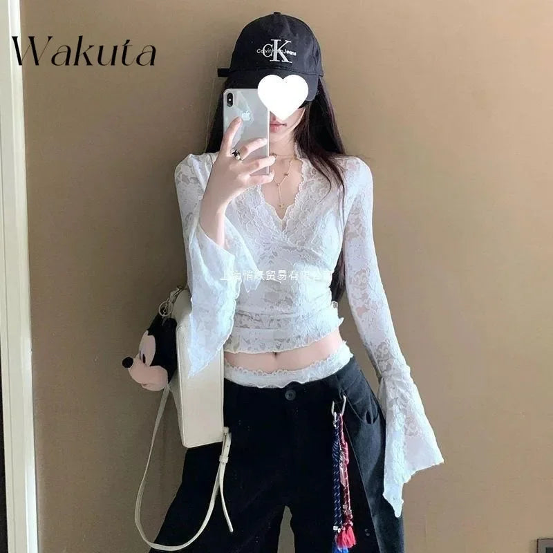 WAKUTA Sexy Lace Shirt V-neck Long-sleeved Outwear Tops Fall Short Tight Design Pure Desire Hottie Inner Pullovers Кофта Женская Purplish Diva