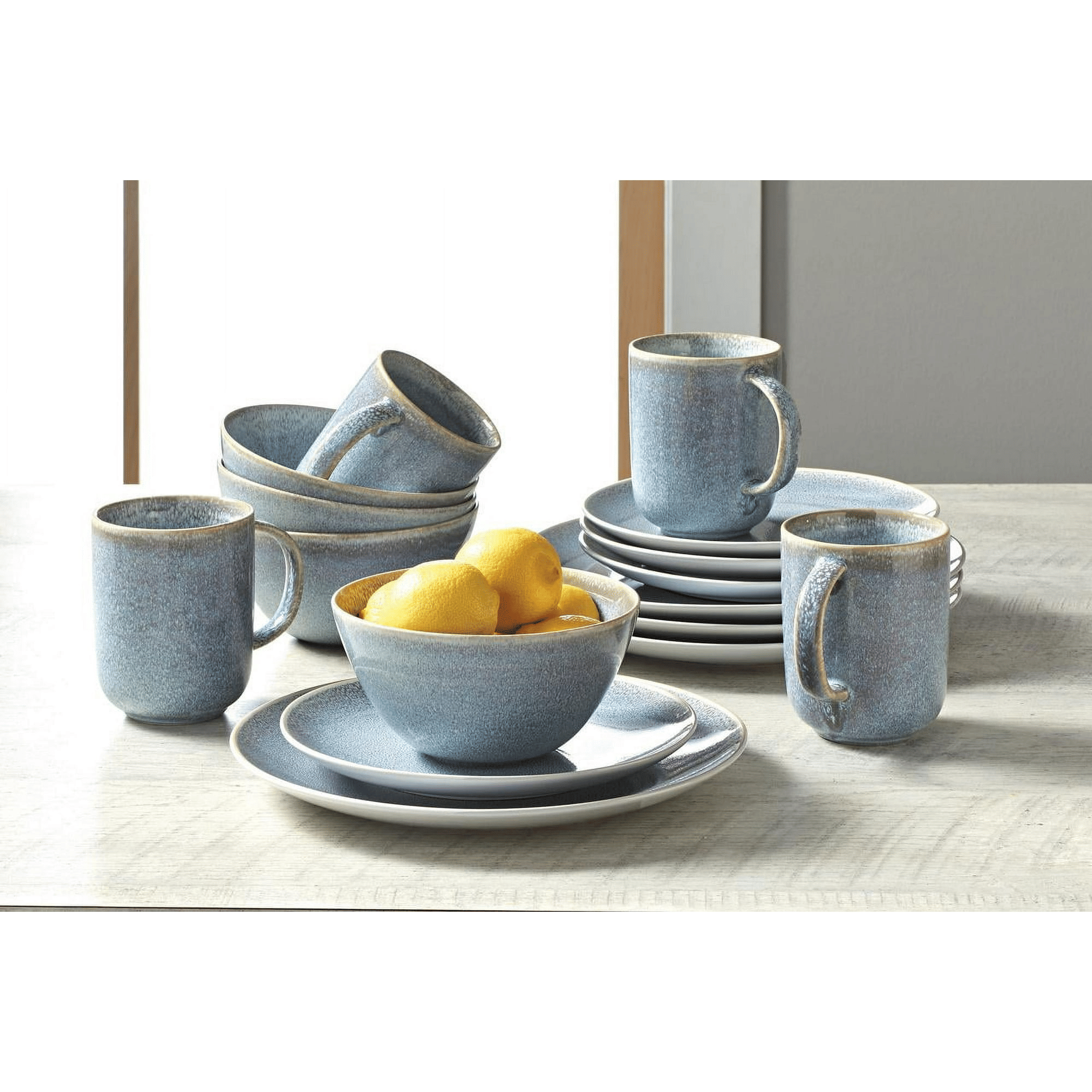 Better Homes & Gardens Blue Reactive Linette Round Stoneware Salad Plate Round 8.5'D EasyOptionXY LLC