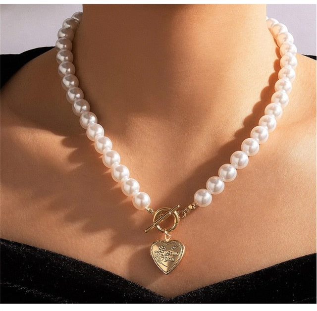 Rhinestone Butterfly Pendant Pearl Necklace Pi-Mart