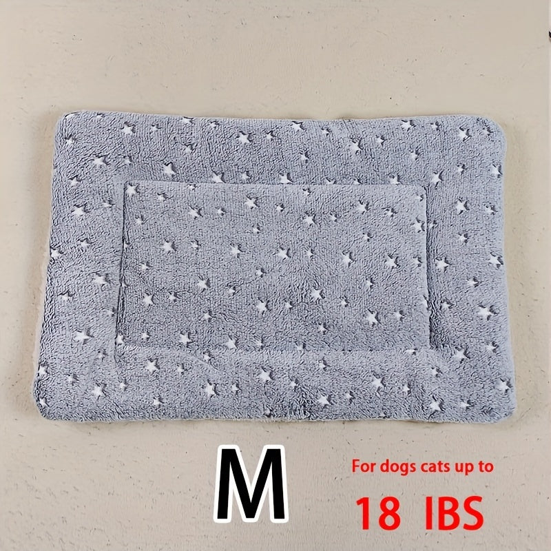 All-Season Dirt-Resistant Rectangular Pet Blanket - Comfortable Dog Paw Heart Print Pet Bed, 1pc Lootquake LLC