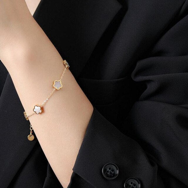 Flower Charm Bracelets Pi-Mart