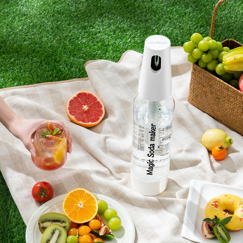 Soda Carbonated Drinks Household Travel Portable Soda Water Machine Pi-Mart
