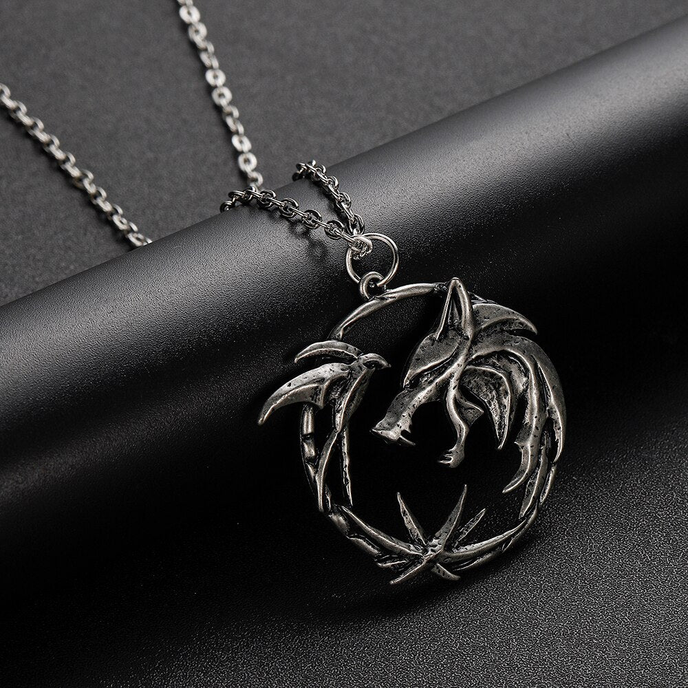 Wild Hunt Round Necklace Pi-Mart