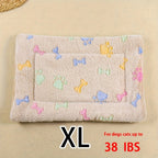 All-Season Dirt-Resistant Rectangular Pet Blanket - Comfortable Dog Paw Heart Print Pet Bed, 1pc Lootquake LLC