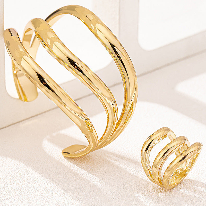 Personalized Retro Women's Ring Bracelet Ornament Suit Pi-Mart