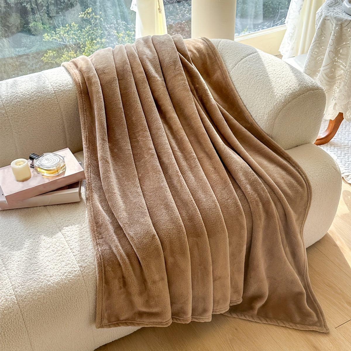 1pc Fleece Flannel Throw Blanket Super Soft Comfy And Cozy Luxury Solid Color Bed Blanket For Couch Portable Travel Blanket Cover Blanket Lootquake LLC