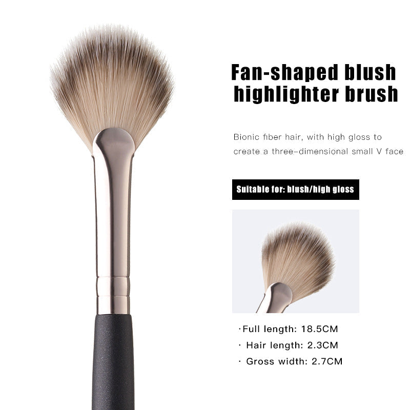 Scalloped Highlight Makeup Brush Beauty Tool Pi-Mart
