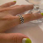 Vintage Grid Enamel Drip Oil Ring Pi-Mart