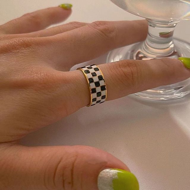 Vintage Grid Enamel Drip Oil Ring Pi-Mart