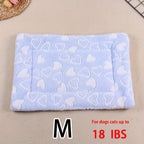 All-Season Dirt-Resistant Rectangular Pet Blanket - Comfortable Dog Paw Heart Print Pet Bed, 1pc Lootquake LLC
