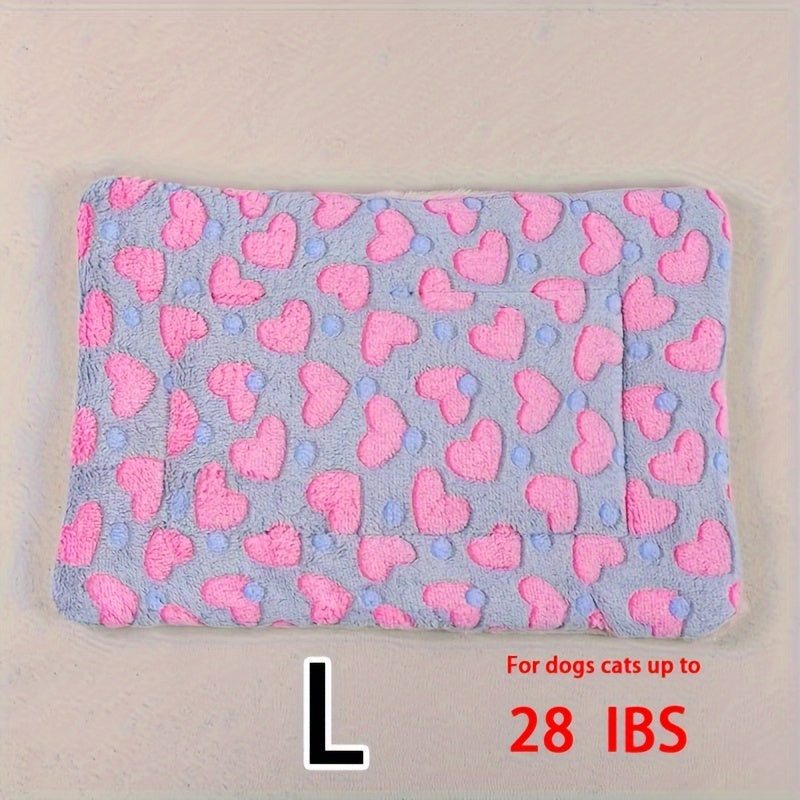 All-Season Dirt-Resistant Rectangular Pet Blanket - Comfortable Dog Paw Heart Print Pet Bed, 1pc Lootquake LLC