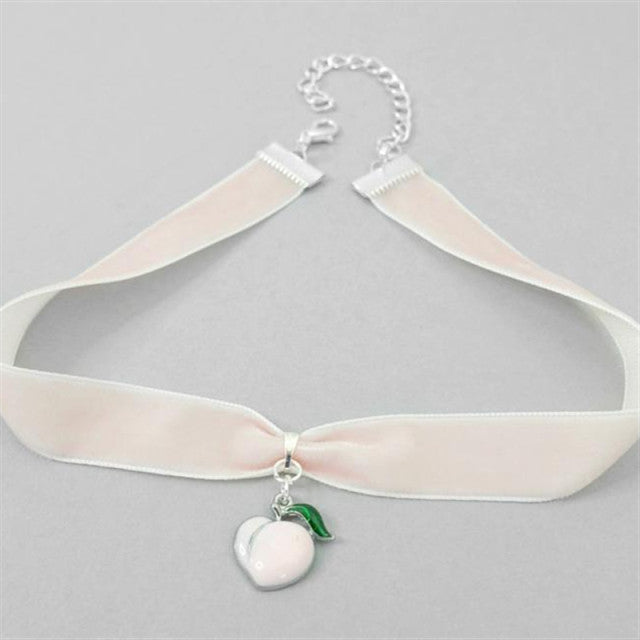 Black Crescent Moon Necklace Pi-Mart