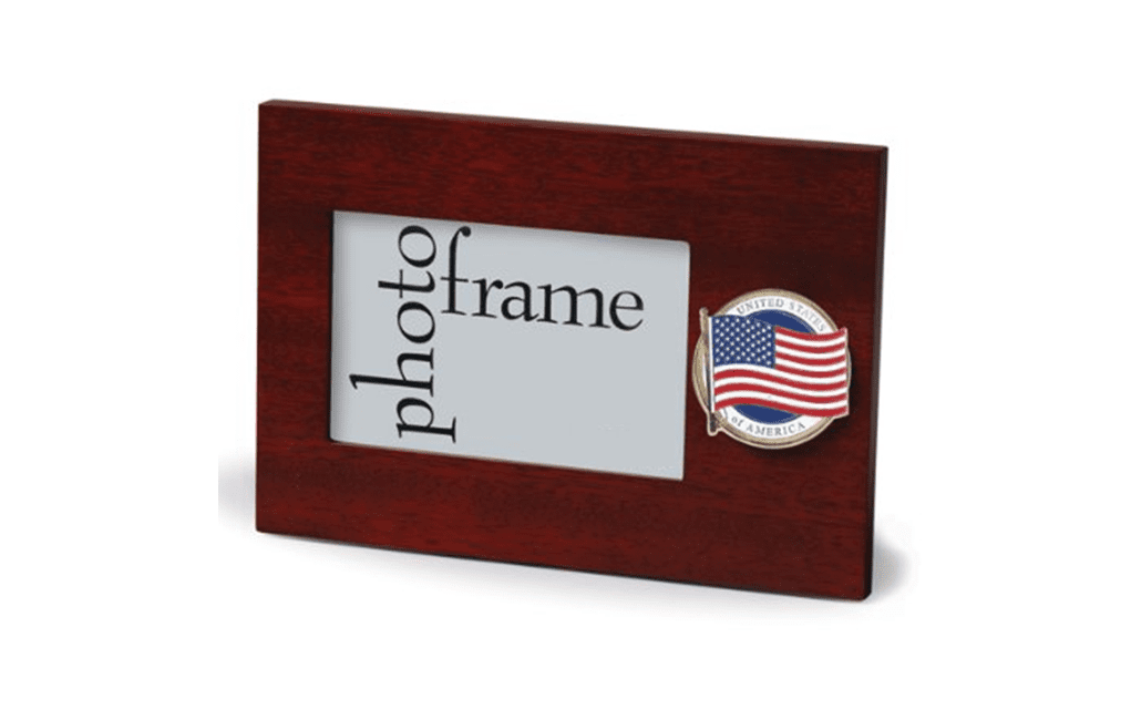 US American Flag Medallion Desktop Landscape Picture Frame - 4 x 6 Inch The Military Gift Store