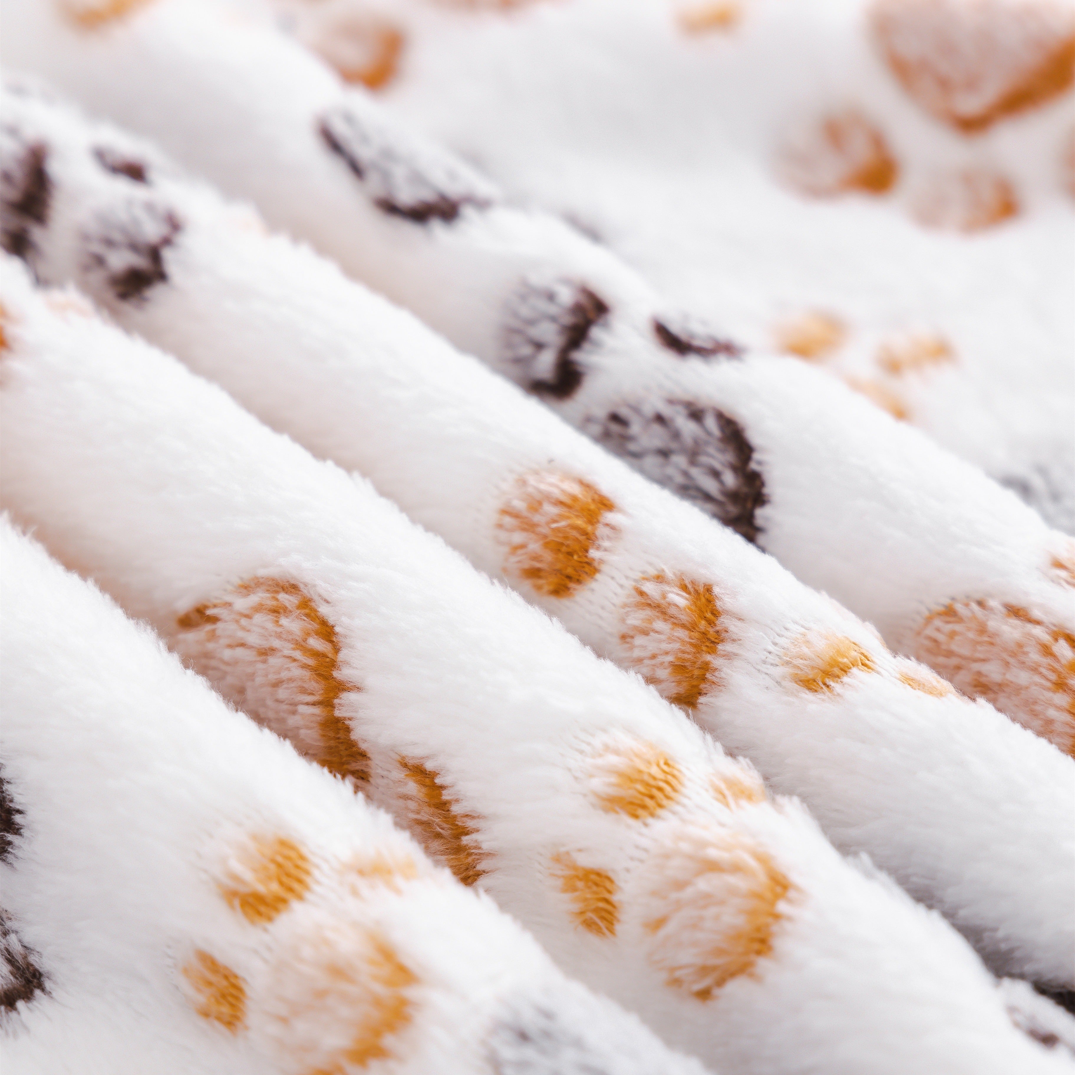 Cozy Paw Print Pet Blanket - Luxurious Fluffy Coral Fleece, Ultra-Soft Thermal Dog Bed Mat for Indoor Nesting, Couch & Kennel - Ideal Pet Supplies with Adorable Design Lootquake LLC