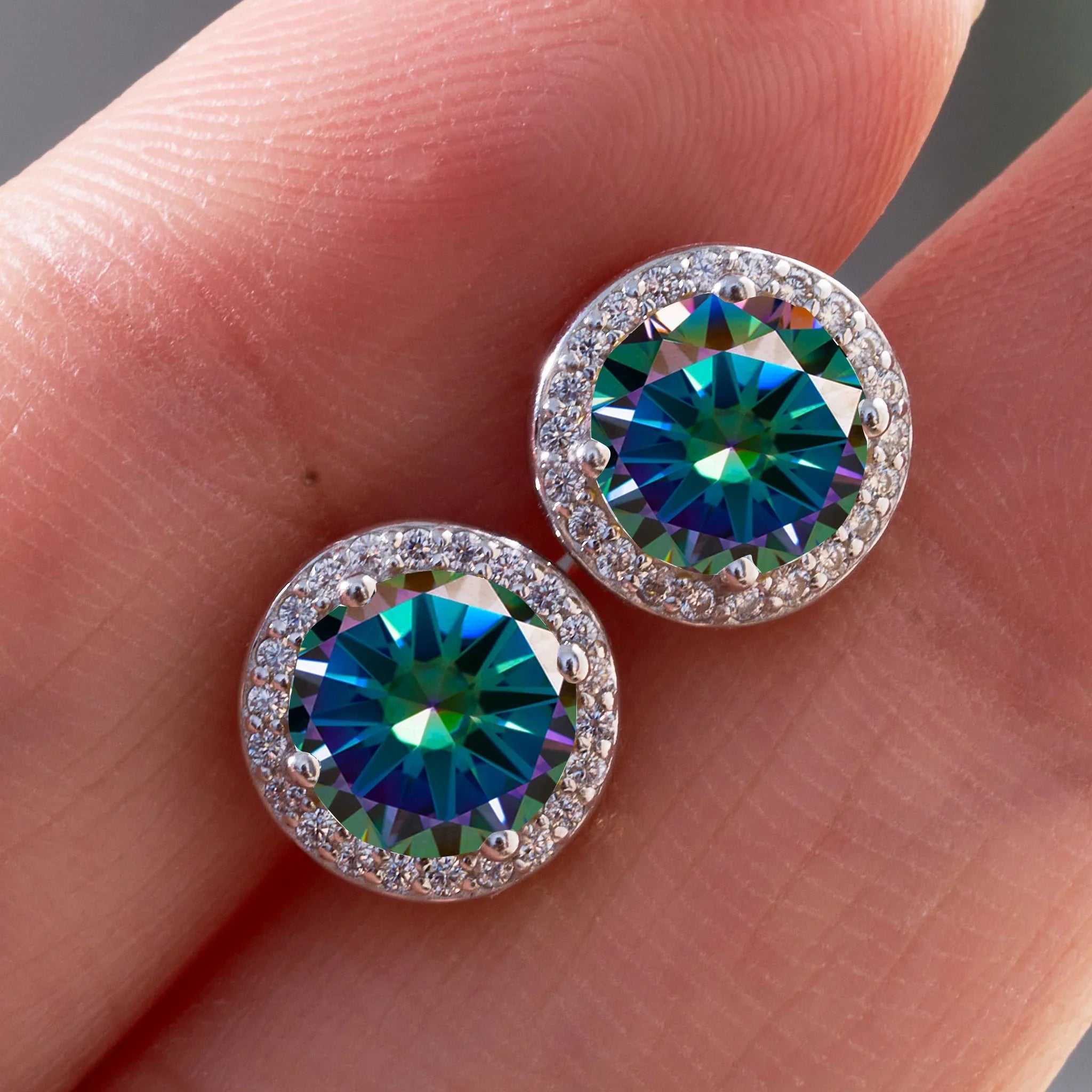 925 Sterling Silver 1ct Moissanite Round Stud Earrings Bridal Wedding Gift BandsCo Straps