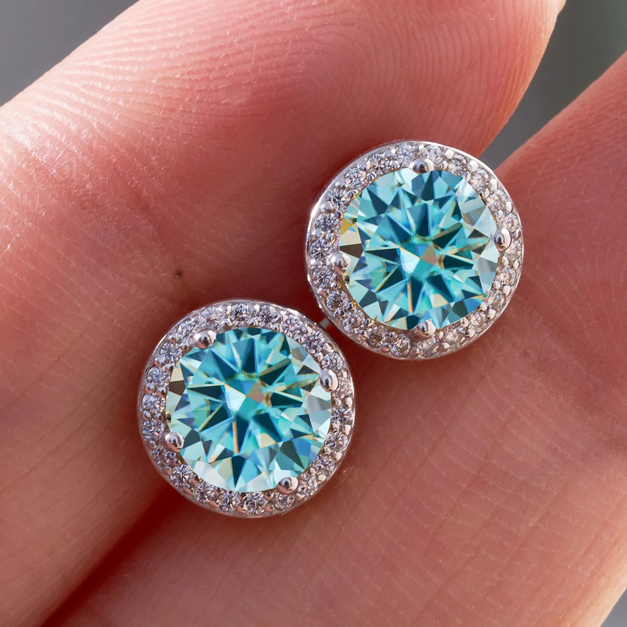 925 Sterling Silver 1ct Moissanite Round Stud Earrings Bridal Wedding Gift BandsCo Straps
