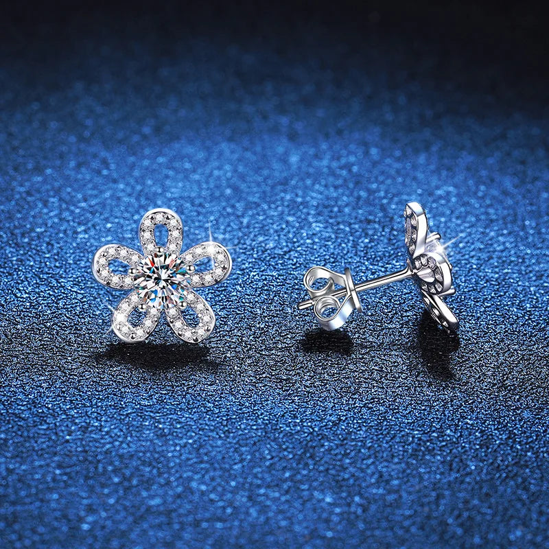 925 Sterling Silver Moissanite Stud Earrings 0.5ct x2 Five-Leaf Flower BandsCo Straps