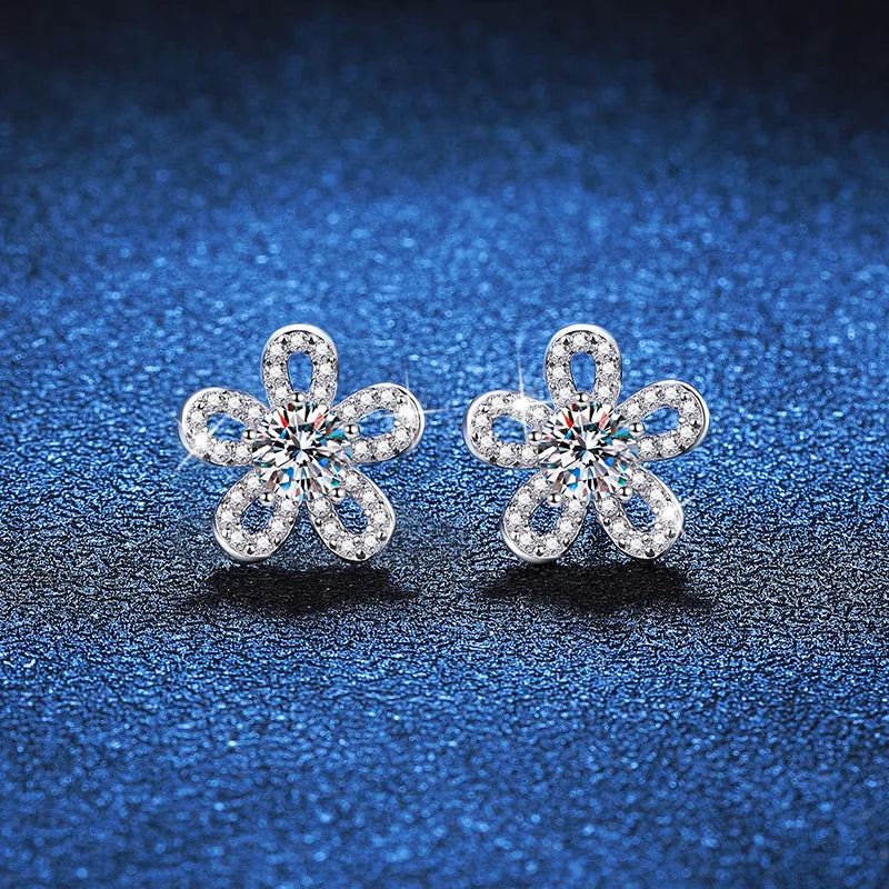 925 Sterling Silver Moissanite Stud Earrings 0.5ct x2 Five-Leaf Flower BandsCo Straps
