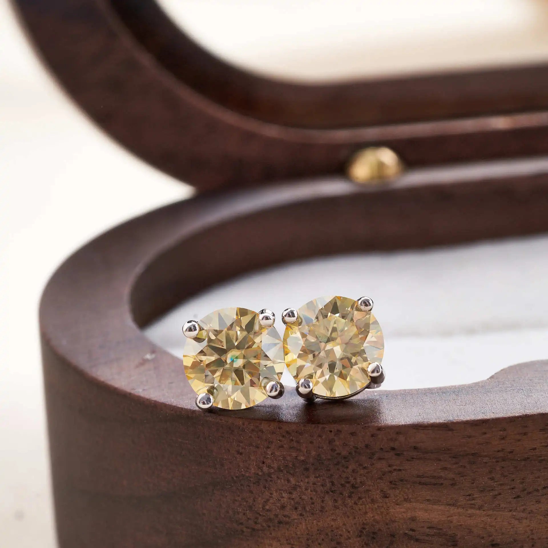 925 Sterling Silver Moissanite Stud Earrings 0.5-1Ct VVS1 Light Yellow BandsCo Straps
