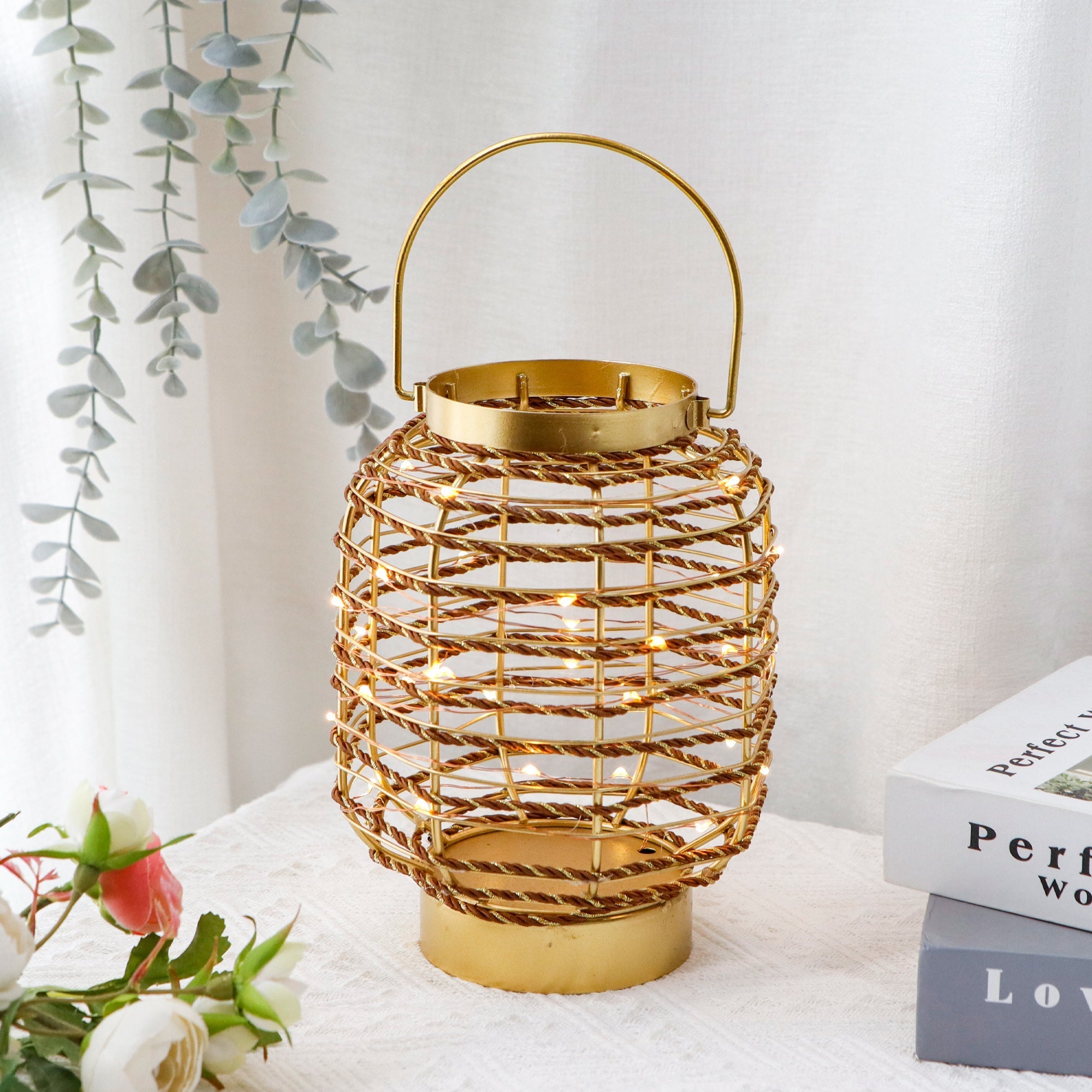Battery Operated Table Lamp 7.7 "H Metal Cage LED Cordless Lamp with 6-Hour Timer, Vintage Decorative Fairy Lights Lantern for Indoor/Outdoor Bedrooms Weddings Parties Patio Events Lootquake LLC