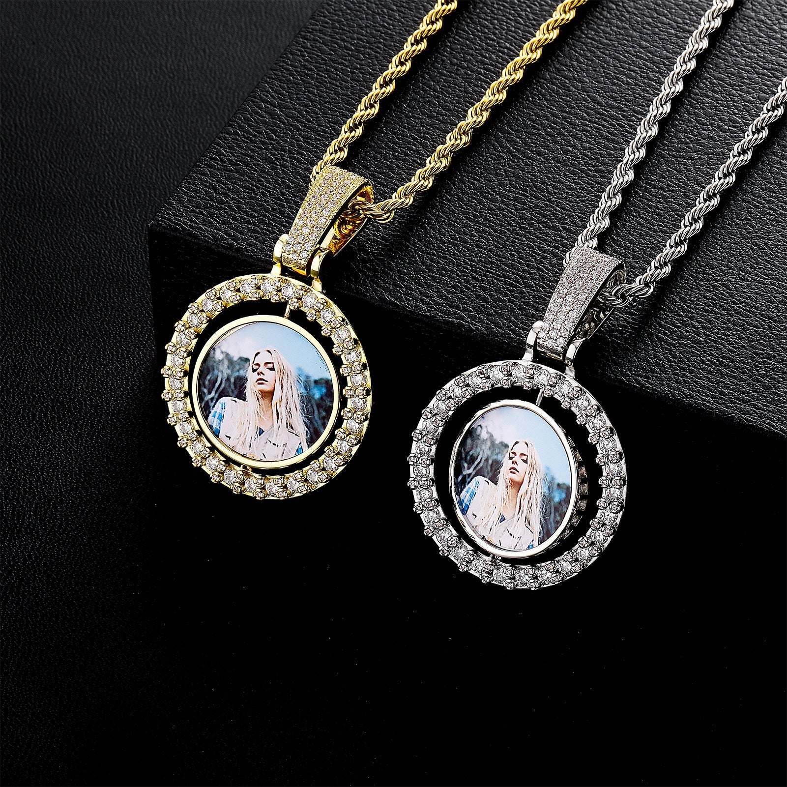Rotating Pendant Necklace Couples Commemorative Gift Pi-Mart