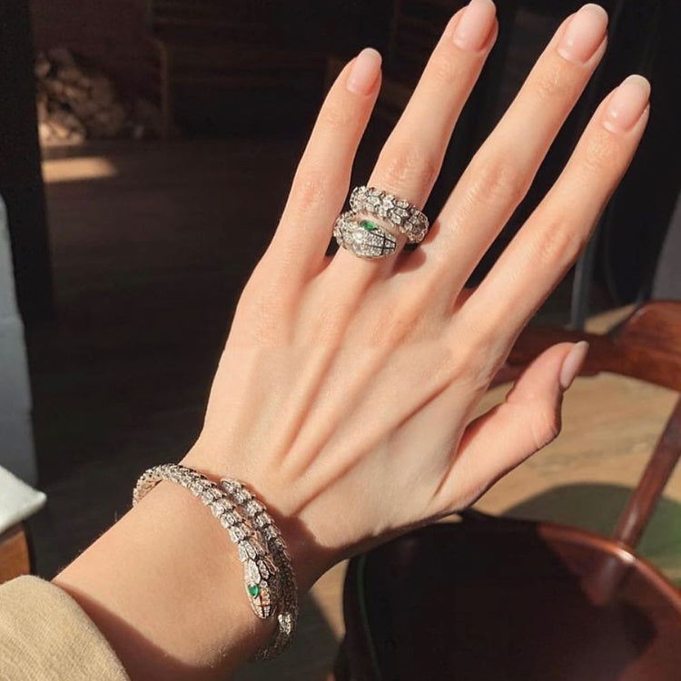 Snake Full Of Diamond Knuckles Emerald Ring Pi-Mart