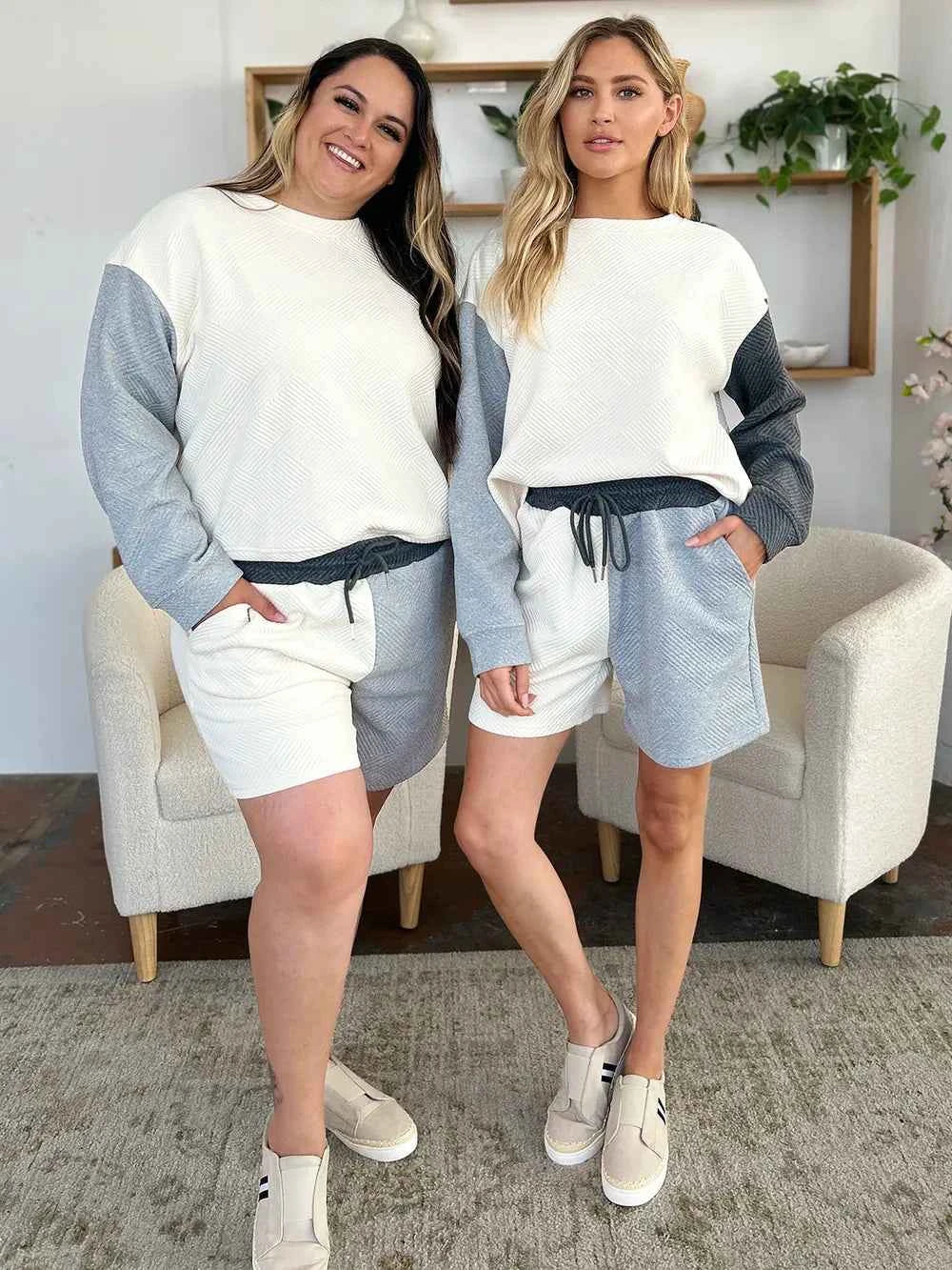Contrast Chic: Pocketed Two-Piece Shoulder Set THRIXINE