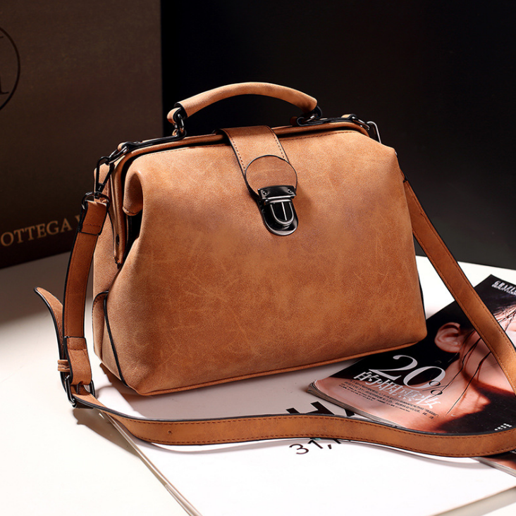 Retro handbag Pi-Mart