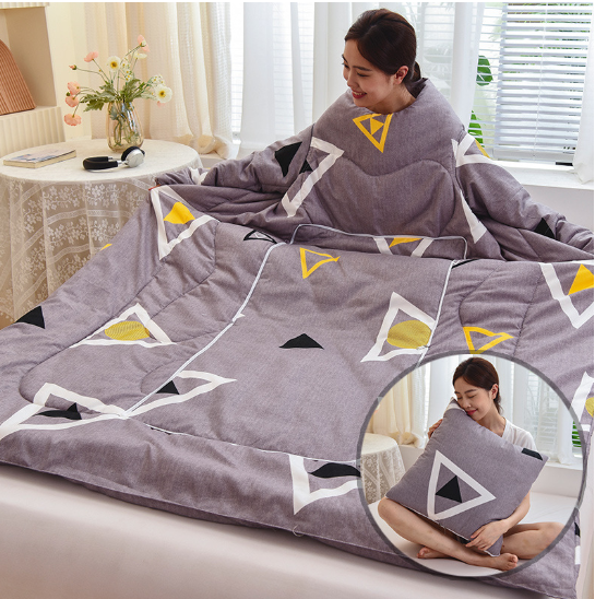 Winter Lazy Quilt with Sleeves Pi-Mart
