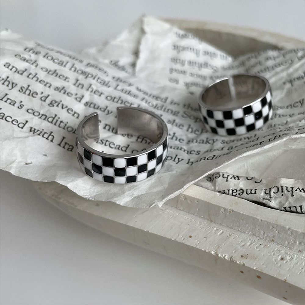 Vintage Grid Enamel Drip Oil Ring Pi-Mart