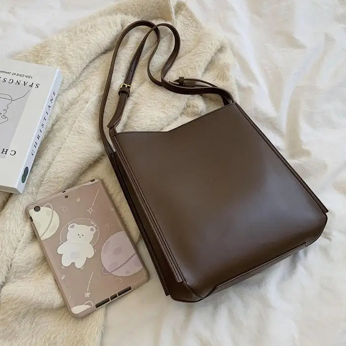 Olives Vegan Leather Tote Pi-Mart