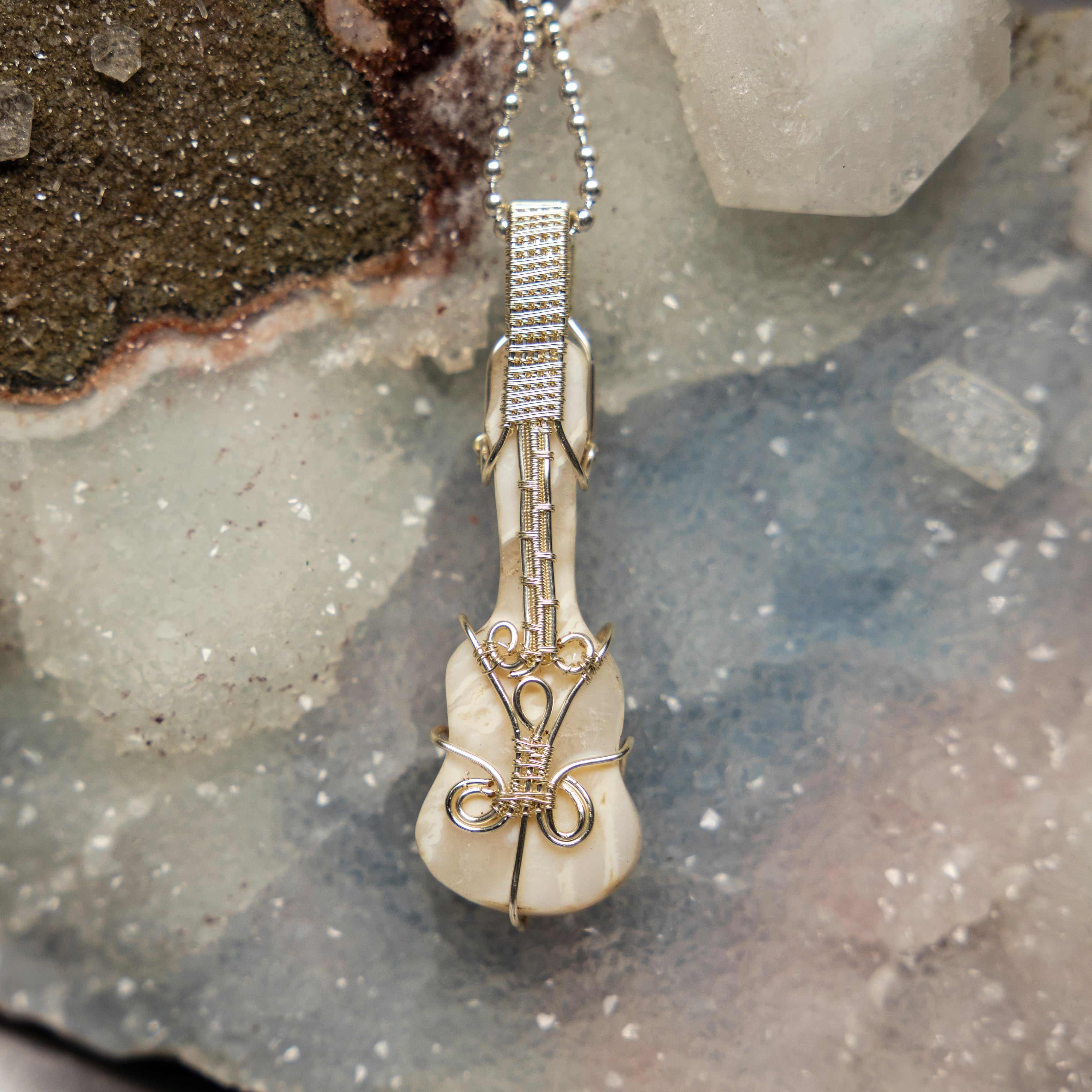 Agate "Violin" Wire Wrap Crystal Pendant - SJB-DIAMOND ELITES