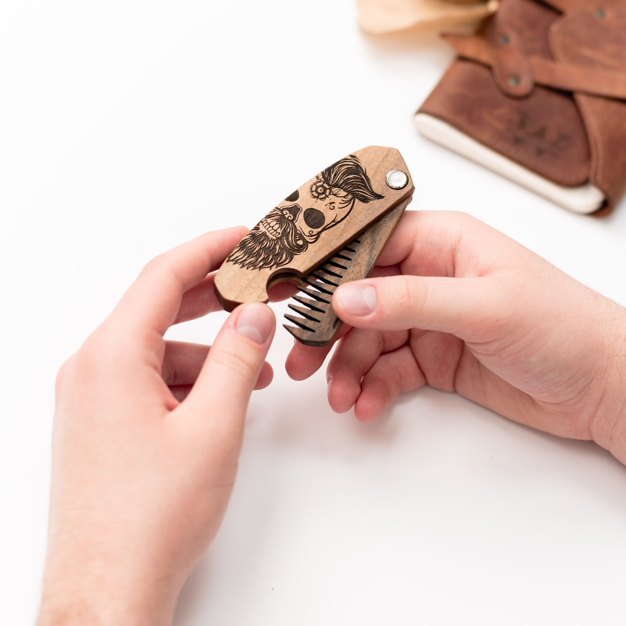 Wooden Beard Comb – Sugar Skull - SJB-DIAMOND ELITES
