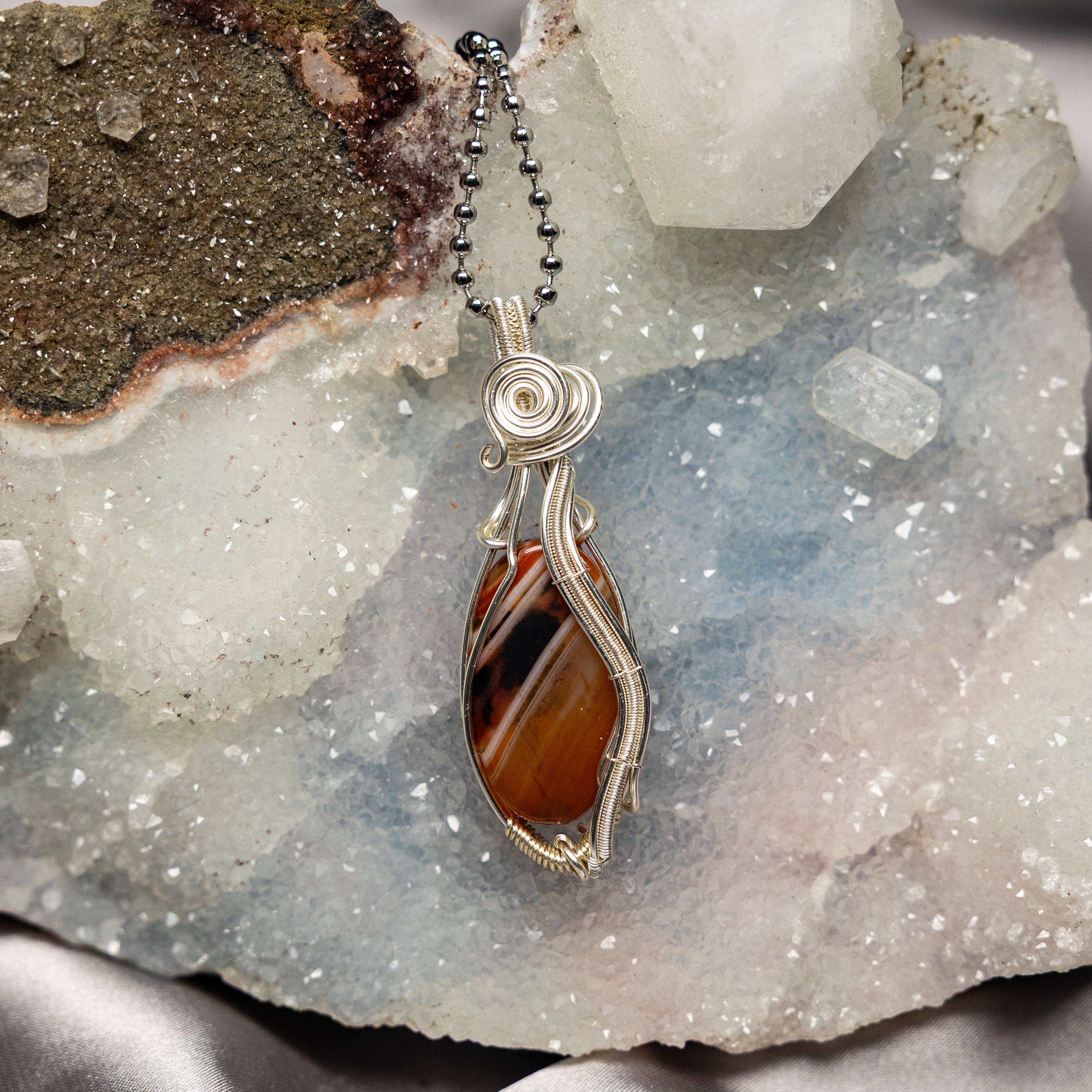 Carnelian Agate Wire Wrap Crystal Pendant - SJB-DIAMOND ELITES