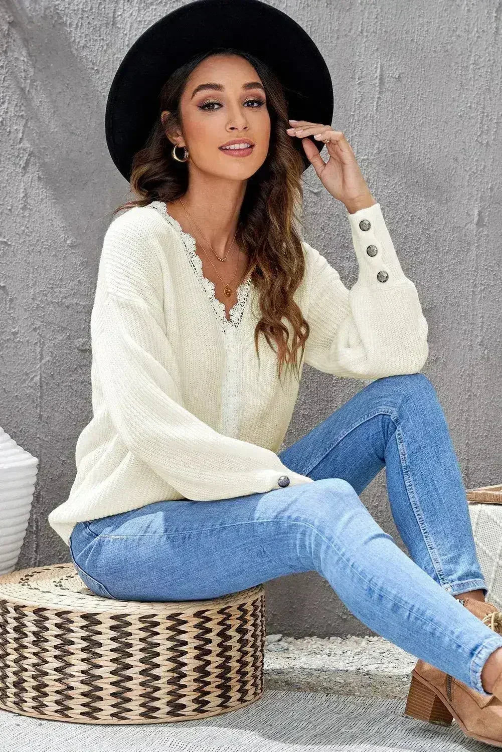 Chic White Lace V Neck Knitted Pullover Sweater - SJB-DIAMOND ELITES
