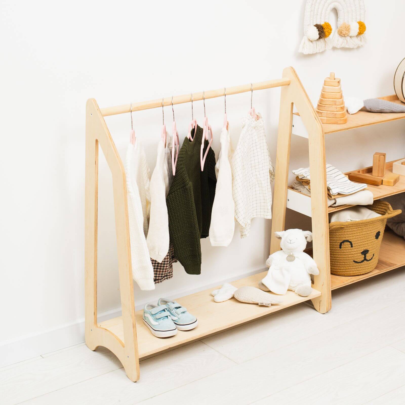 Wooden Clothing Rack - SJB-DIAMOND ELITES