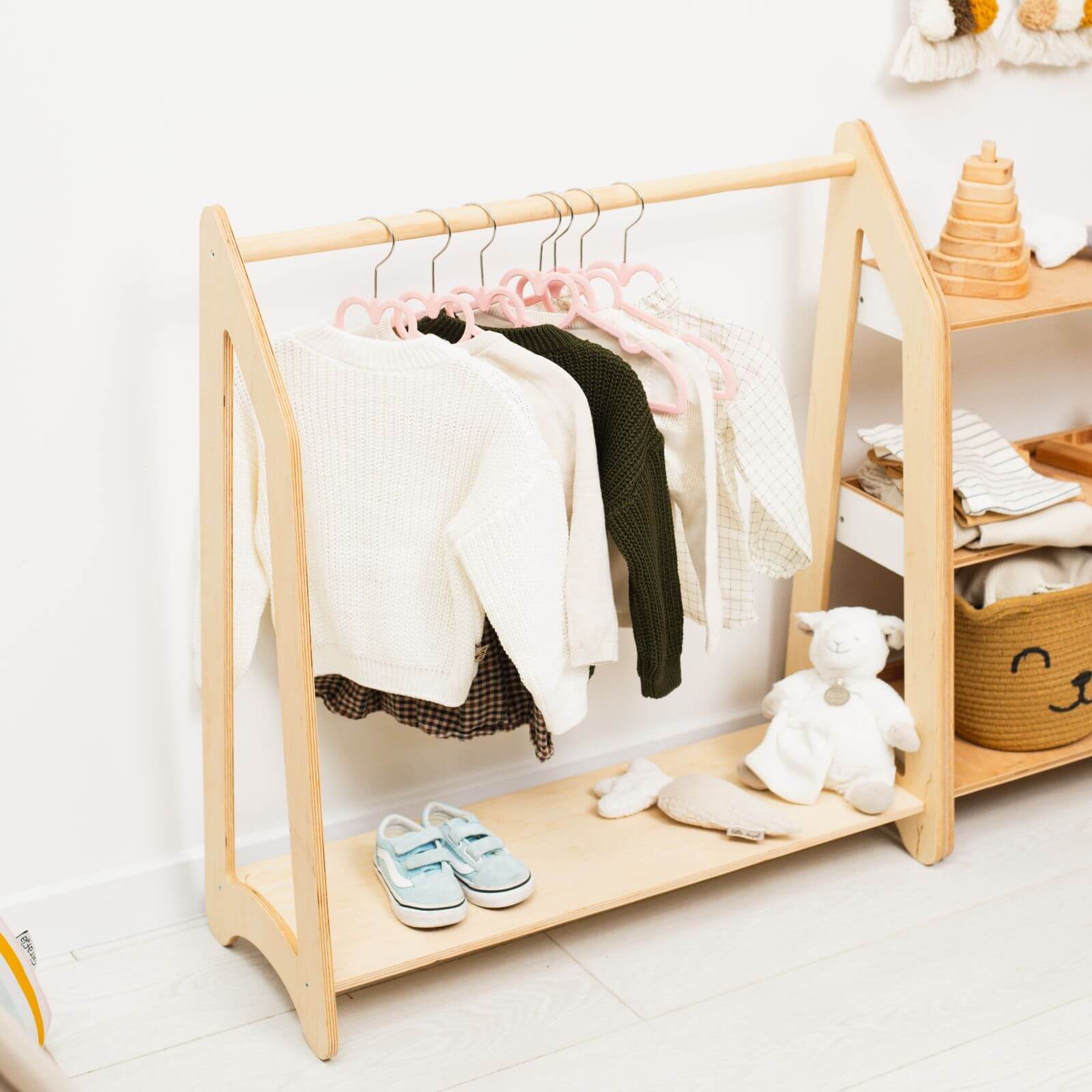 Wooden Clothing Rack - SJB-DIAMOND ELITES